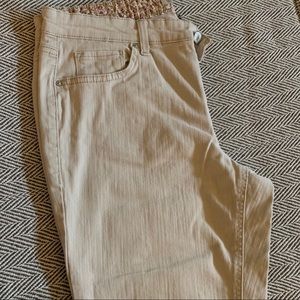 Boyfriend cut capris